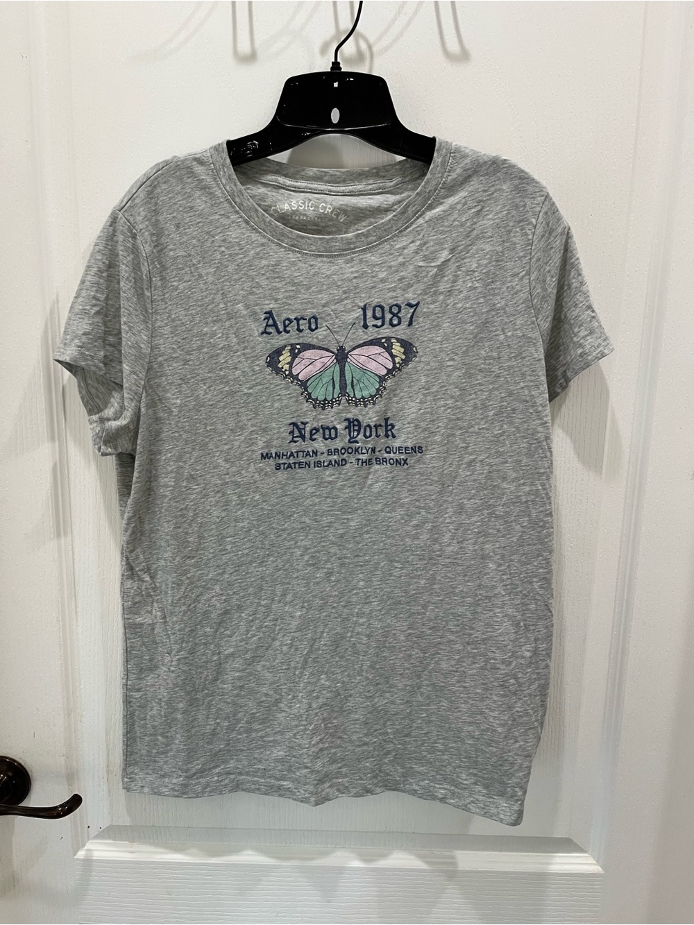 Aeropostale Gray Butterfly Graphic Tee Y2K
